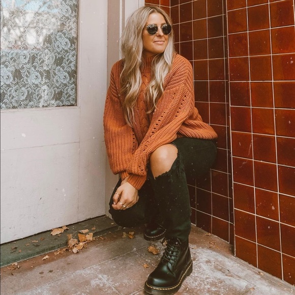 Lost + Wander Sweaters - Lost + Wander Chunky Knit Sweater